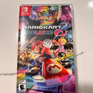 Nintendo Mario Kart 8 Deluxe - Red and Blue